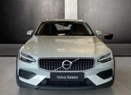 Volvo V60 Cross Country Pro, B4 AWD, 145+10 kW / 197+14 HP