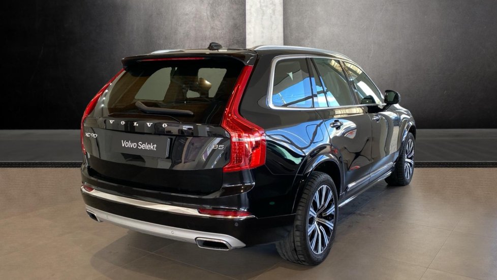 Volvo XC90 INSCRIPTION, B5 AWD, 173+10 kW / 235+14 HP