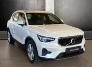 Volvo XC40 CORE, B3 FWD, 120+10 kW / 163+14 HP