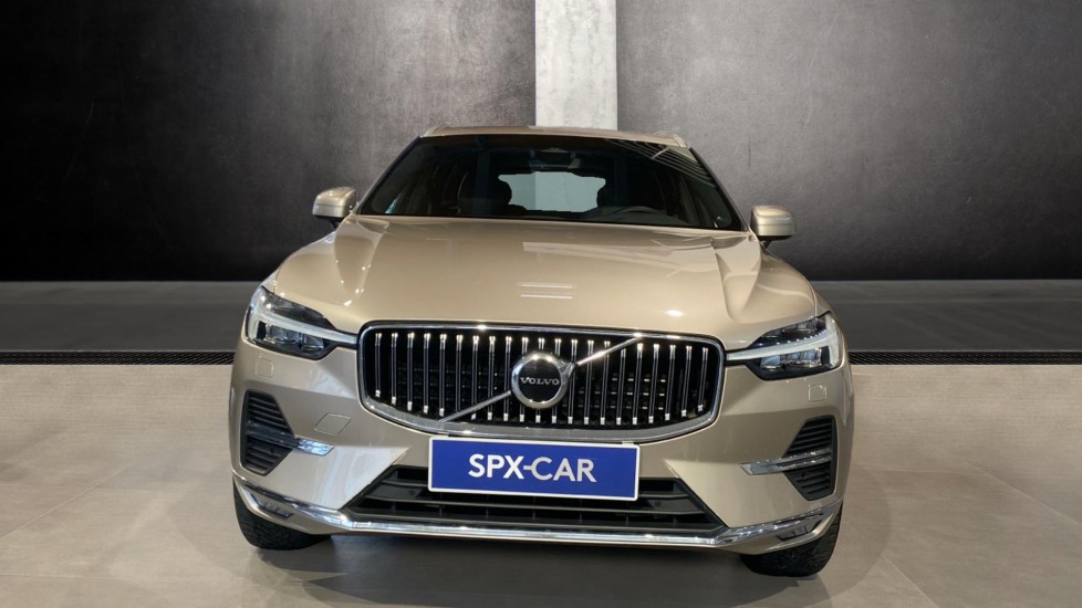 Volvo XC60 PLUS BRIGHT, B4 AWD, 145+10 kW / 197+14 HP