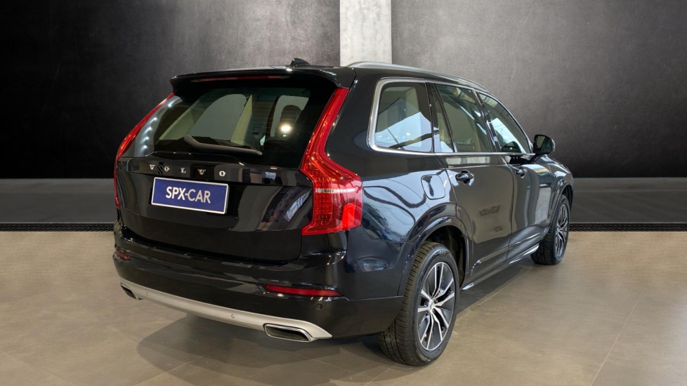 Volvo XC90 MOMENTUM PRO, B5 AWD, 173+10 kW / 235+14 HP
