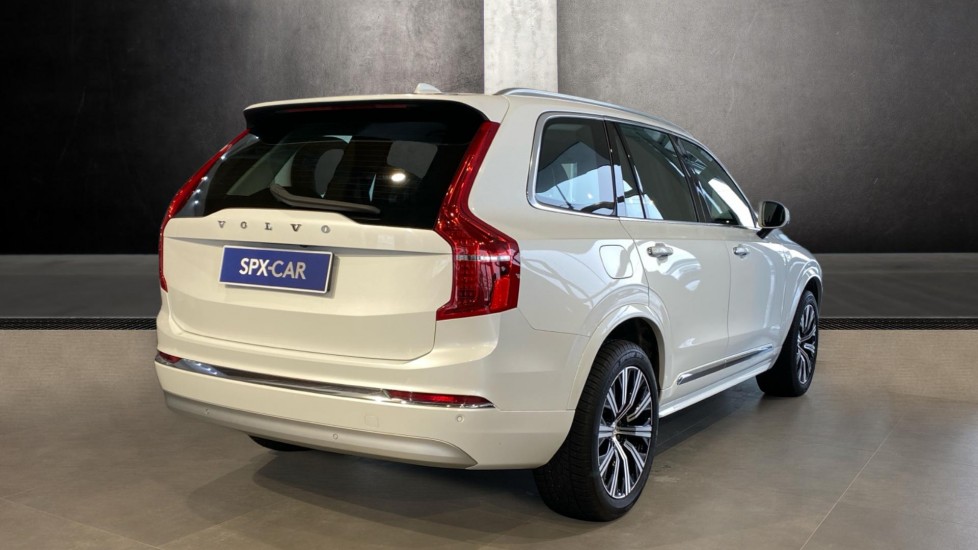 Volvo XC90 INSCRIPTION, B5 AWD, 173+10 kW / 235+14 HP
