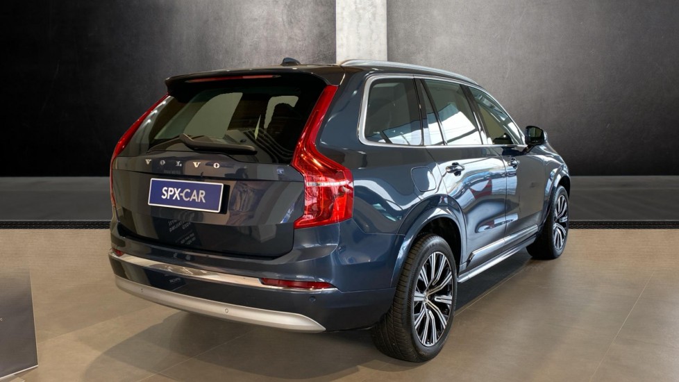 Volvo XC90 INSCRIPTION, B5 AWD, 173+10 kW / 235+14 HP