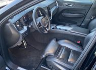 Volvo XC60 R-DESIGN, B5 AWD, 173+10 kW / 235+14 HP