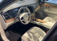 Volvo XC90 MOMENTUM PRO, B5 AWD, 173+10 kW / 235+14 HP