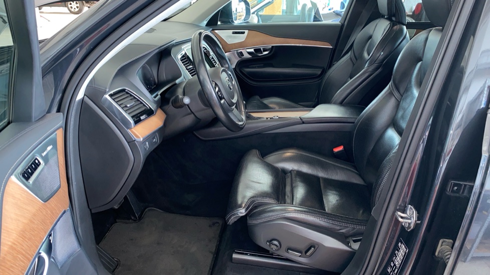 Volvo XC90 INSCRIPTION, T6 AWD Drive-E, 228 kW / 310 HP