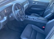 Volvo XC60 MOMENTUM PRO, B4 AWD, 145+10 kW / 197+14 HP