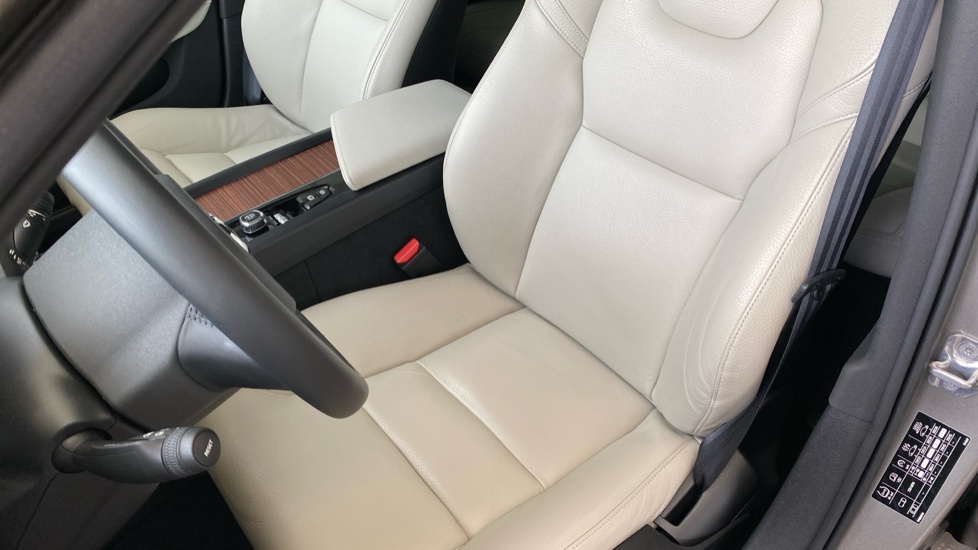 Volvo V60 INSCRIPTION, T4 FWD Drive-E, 140 kW / 190 HP