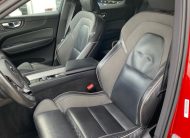 Volvo XC60 R-DESIGN, B4 AWD, 145+10 kW / 197+14 HP