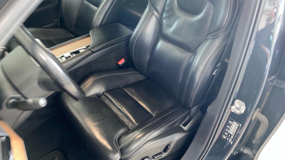 Volvo XC90 INSCRIPTION, T6 AWD Drive-E, 228 kW / 310 HP