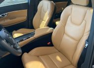 Volvo XC90 PLUS BRIGHT, B5 AWD, 173+10 kW / 235+14 HP