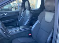 Volvo XC60 MOMENTUM PRO, B4 AWD, 145+10 kW / 197+14 HP