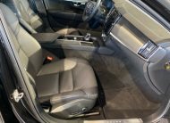 Volvo V90 MOMENTUM PRO, B4 FWD, 145+10 kW / 197+14 HP