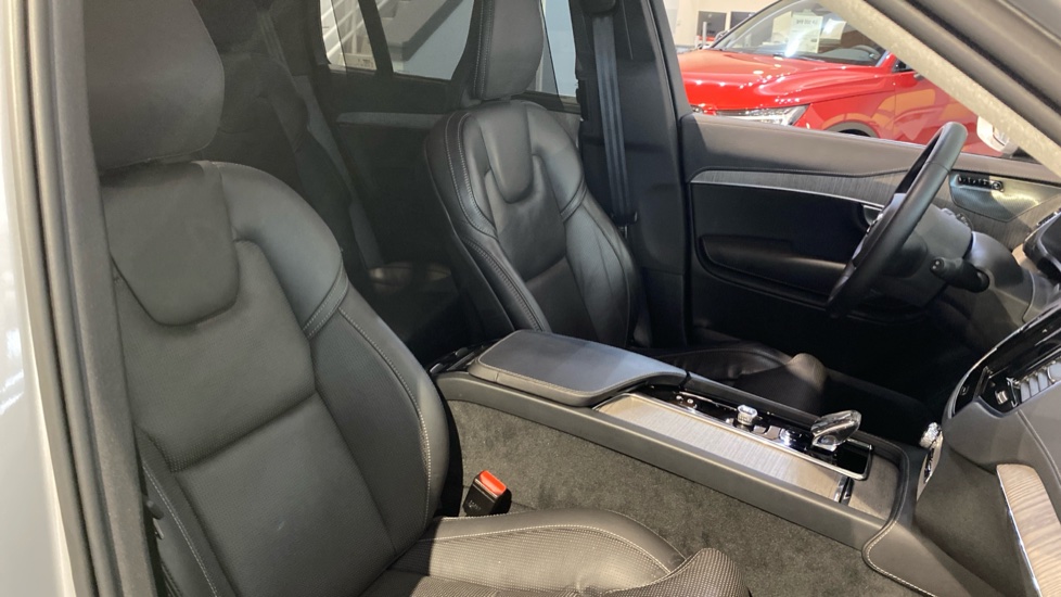 Volvo XC90 PLUS BRIGHT, T8 AWD RECHARGE, 228+107 kW / 310+145 HP