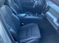 Volvo XC60 MOMENTUM PRO, B4 AWD, 145+10 kW / 197+14 HP