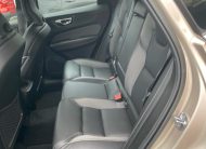 Volvo XC60 PLUS BRIGHT, B4 AWD, 145+10 kW / 197+14 HP