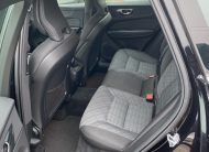 Volvo XC60 MOMENTUM PRO, B4 AWD, 145+10 kW / 197+14 HP