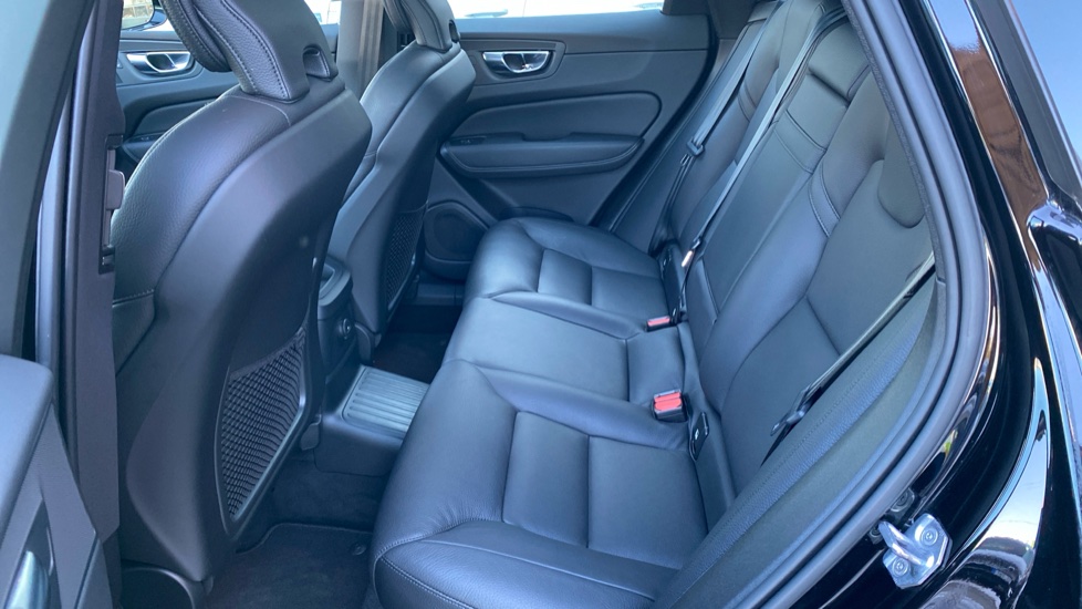 Volvo XC60 INSCRIPTION, T6 AWD RECHARGE, 186+65 kW / 253+87 HP