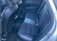 Volvo XC60 MOMENTUM PRO, B4 AWD, 145+10 kW / 197+14 HP