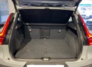 Volvo XC40 CORE, B3 FWD, 120+10 kW / 163+14 HP