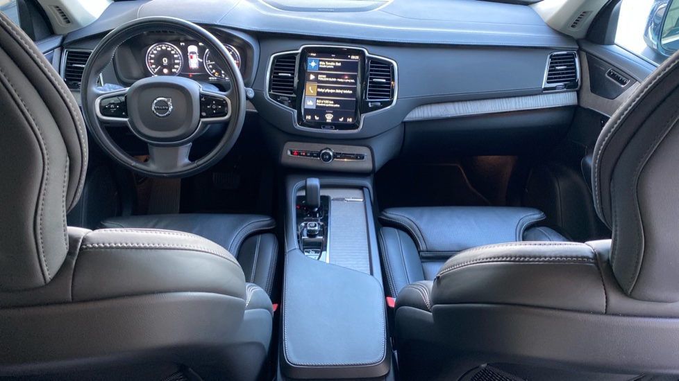 Volvo XC90 INSCRIPTION, B5 AWD, 173+10 kW / 235+14 HP