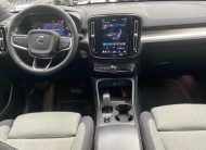 Volvo XC40 CORE, B3 FWD, 120+10 kW / 163+14 HP