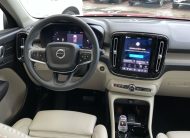 Volvo XC40 PLUS BRIGHT, B4 FWD, 145+10 kW / 197+14 HP