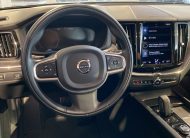 Volvo XC60 MOMENTUM PRO, B4 AWD, 145+10 kW / 197+14 HP