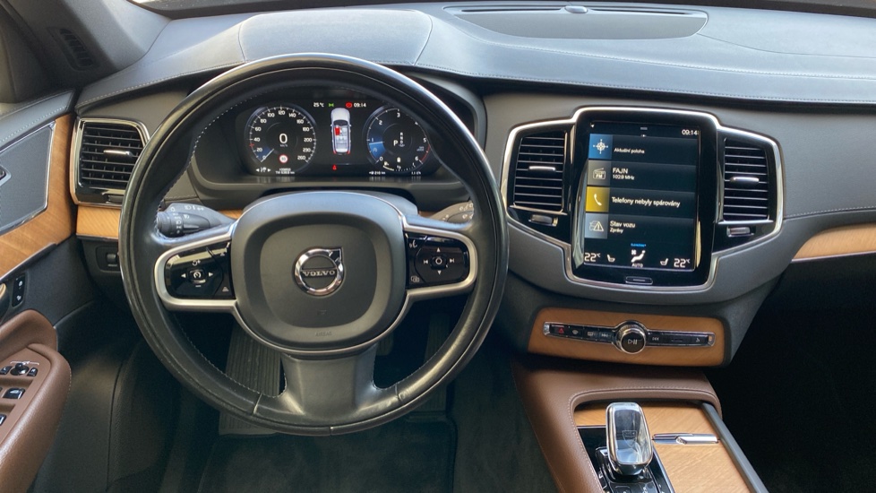 Volvo XC90 INSCRIPTION, B5 AWD, 173+10 kW / 235+14 HP