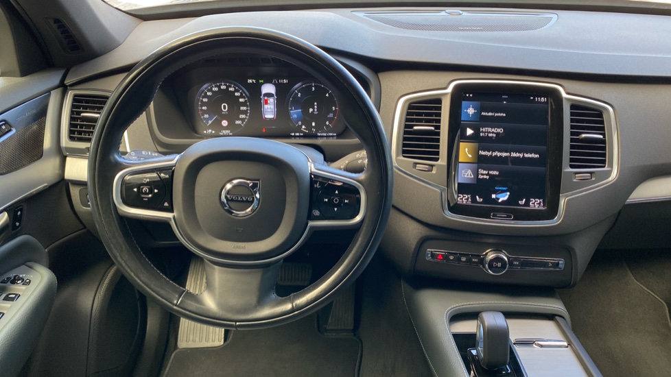 Volvo XC90 MOMENTUM PRO, B5 AWD, 173+10 kW / 235+14 HP