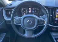 Volvo XC60 MOMENTUM PRO, B4 AWD, 145+10 kW / 197+14 HP