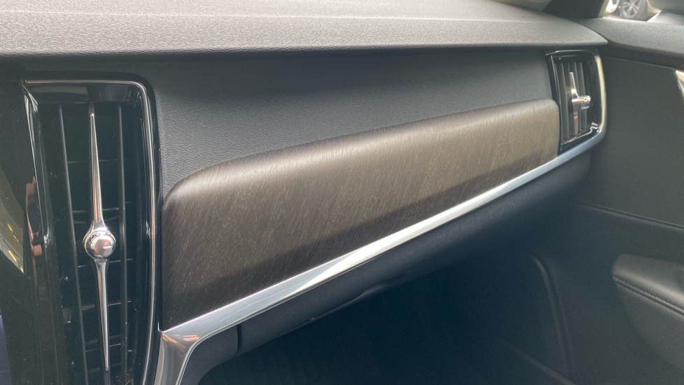 Volvo V90 Cross Country, D5 AWD Drive-E, 173 kW / 235 HP