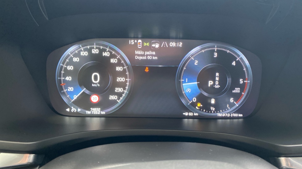 Volvo V60 Cross Country Pro, B4 AWD, 145+10 kW / 197+14 HP