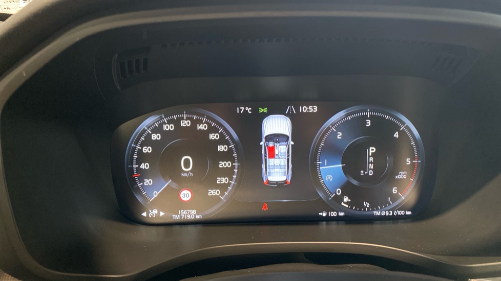 Volvo XC60 R-DESIGN, D4 AWD Drive-E, 140 kW / 190 HP