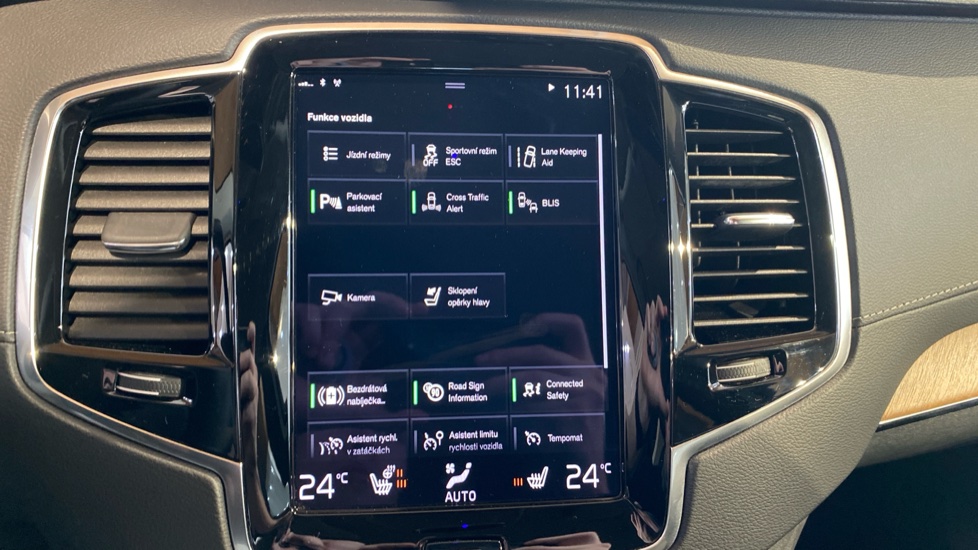 Volvo XC90 INSCRIPTION, B5 AWD, 173+10 kW / 235+14 HP
