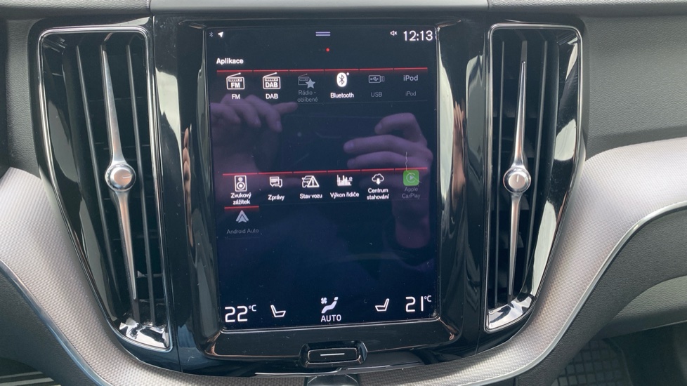 Volvo XC60 R-DESIGN, B4 AWD, 145+10 kW / 197+14 HP