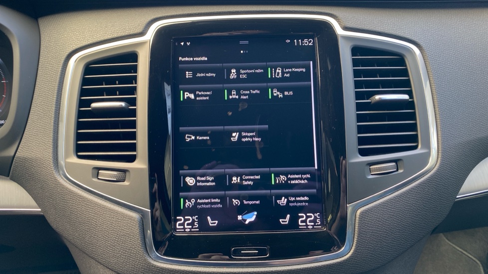 Volvo XC90 MOMENTUM PRO, B5 AWD, 173+10 kW / 235+14 HP