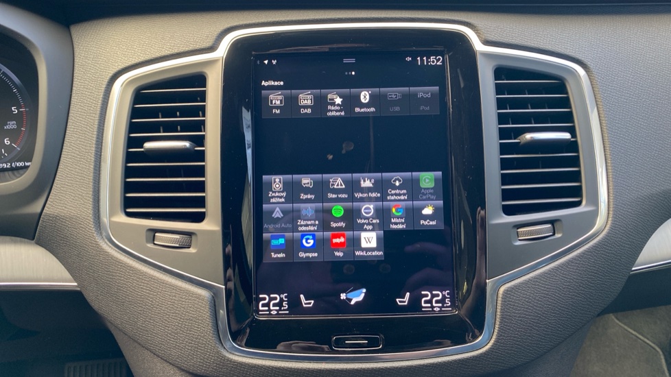 Volvo XC90 MOMENTUM PRO, B5 AWD, 173+10 kW / 235+14 HP