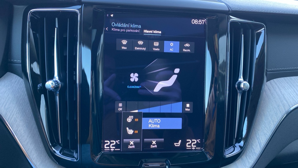 Volvo XC60 INSCRIPTION, T6 AWD RECHARGE, 186+65 kW / 253+87 HP