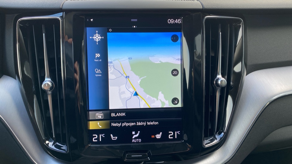 Volvo XC60 MOMENTUM PRO, B4 AWD, 145+10 kW / 197+14 HP