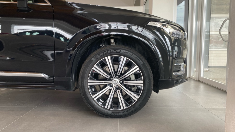 Volvo XC90 PLUS BRIGHT, B5 AWD, 173+10 kW / 235+14 HP
