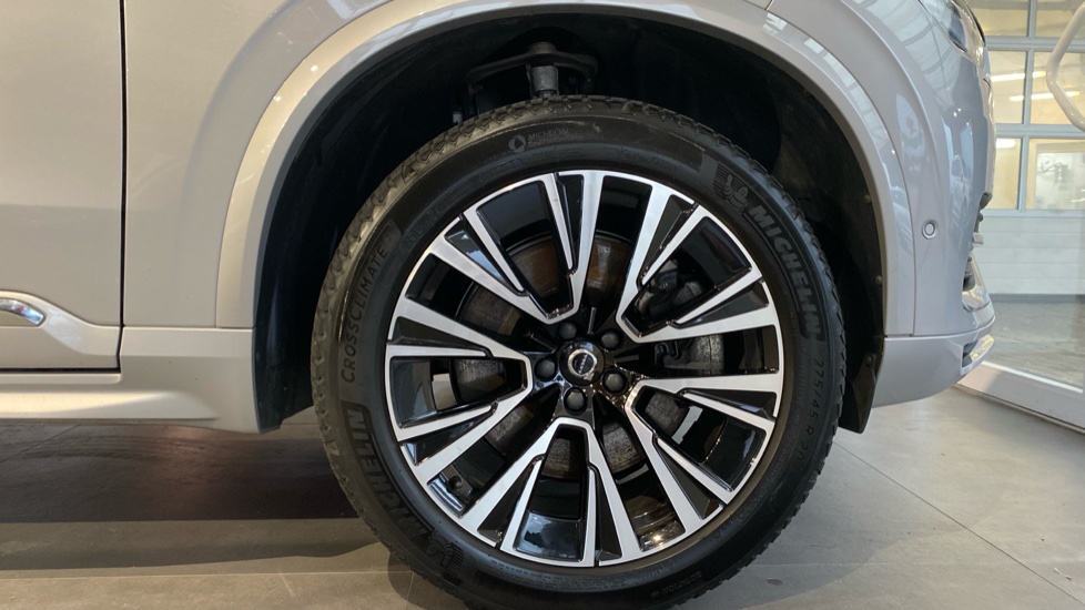 Volvo XC90 PLUS BRIGHT, T8 AWD RECHARGE, 228+107 kW / 310+145 HP