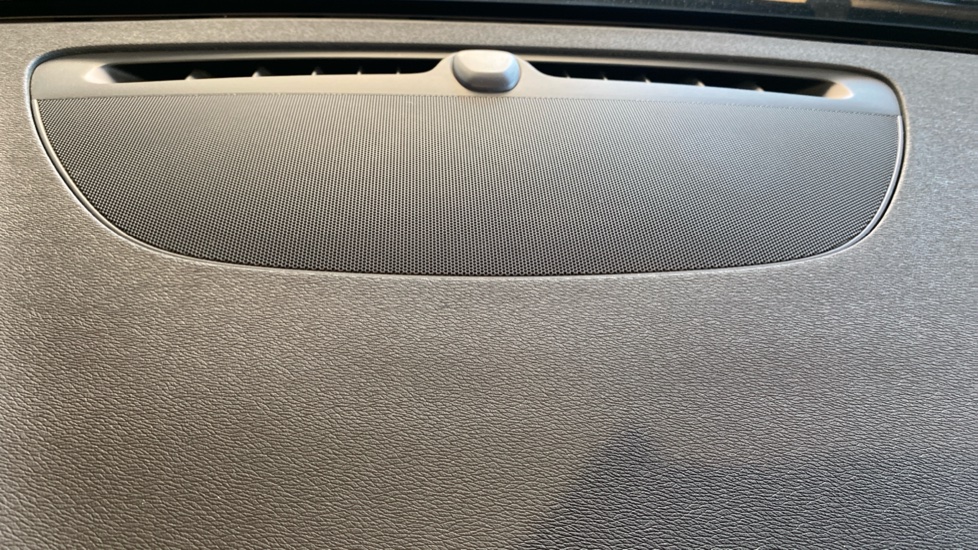 Volvo V90 MOMENTUM PRO, B4 AWD, 145+10 kW / 197+14 HP