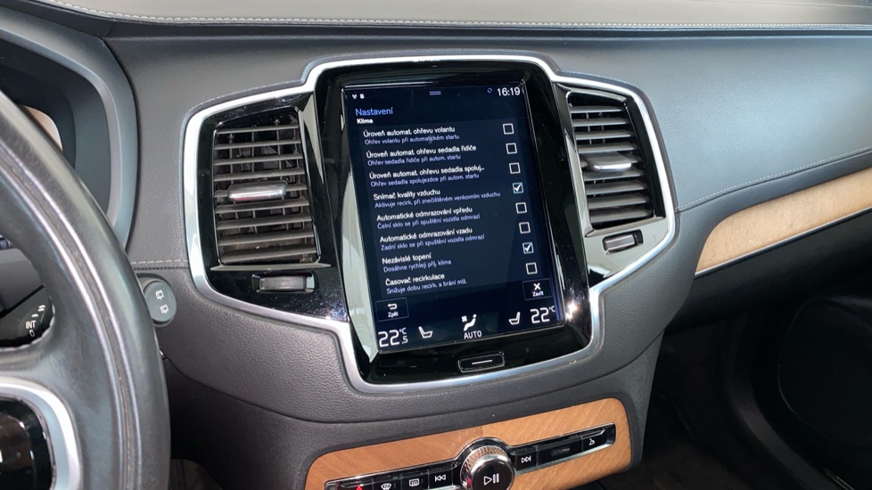 Volvo XC90 INSCRIPTION, T6 AWD Drive-E, 228 kW / 310 HP