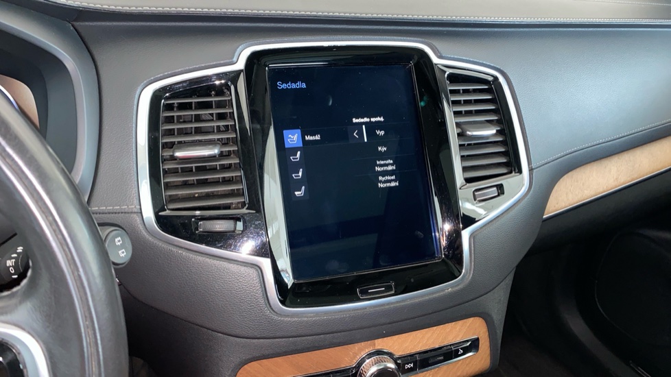 Volvo XC90 INSCRIPTION, T6 AWD Drive-E, 228 kW / 310 HP