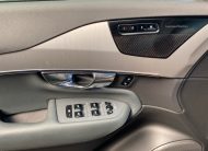 Volvo XC90 MOMENTUM PRO, B5 AWD, 173+10 kW / 235+14 HP