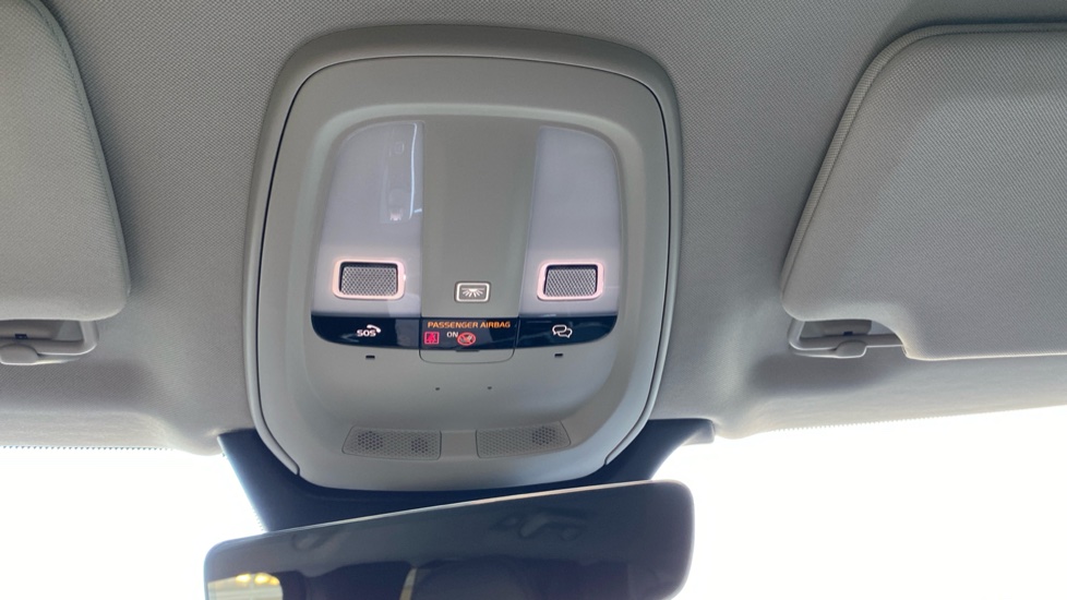 Volvo XC90 PLUS BRIGHT, B5 AWD, 173+10 kW / 235+14 HP