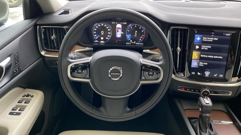 Volvo V60 INSCRIPTION, T4 FWD Drive-E, 140 kW / 190 HP