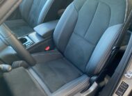 Volvo XC40 ULTIMATE DARK, B4 FWD, 145+10 kW / 197+14 HP