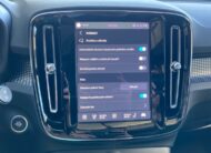 Volvo XC40 ULTIMATE DARK, B4 FWD, 145+10 kW / 197+14 HP